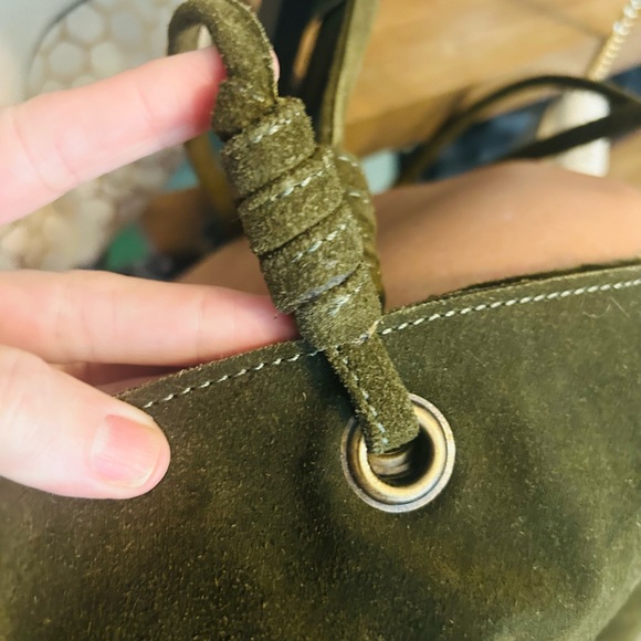 Suede Olive Green Leather Tote Snap Closure 1 zip & 2 pocket areas inside NWT - Picture 9 of 10